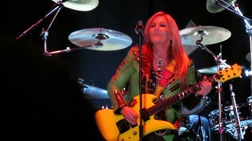 Lita Ford at The Beacon Theatre VA   The Bitch Is Back  Elton John cover