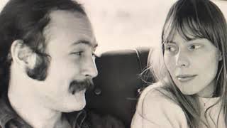 David Crosby (in 1974) talks about meeting Joni Mitchell for the very first time