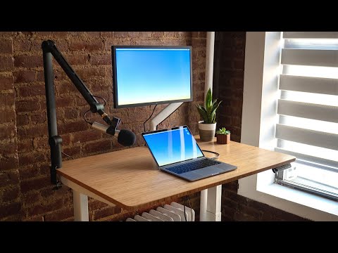 minimal-desk-setup-|-my-simple-nyc-home-office-tour