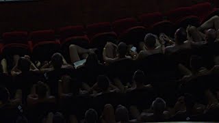 Un spectacle naturiste inédit dans un théâtre à Paris