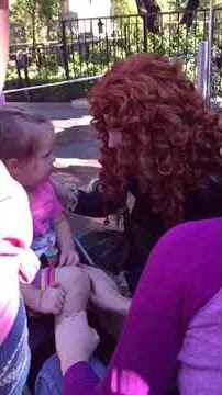 Disneyland - Merida Stopped Her Line For My Daughter