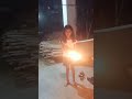 Cute Girl Playing with Fuljhadi | Chidchidi Fun | Bacchi Ka Pyara Moment #shorts #cutekids #kidsfun