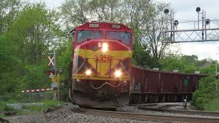 RARE SD70MAC DUO! HORN! KCS 3928 and 3937 on CP GPS-21 (Ballast Train) at Streetsville!