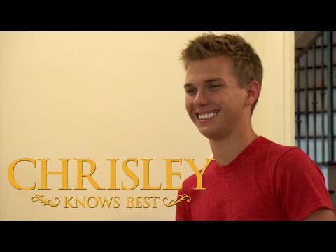 Chrisley Knows Best | 'Chase Moves Out' from 205 - YouTube