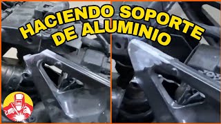 CREANDO CON SOLDADURA DE ALUMINIO OREJA DE CUADRO DE YAMAHA R6