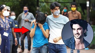 Sushant Singh Rajput's Sister CRIES Badly, Spotted Outside His Residence