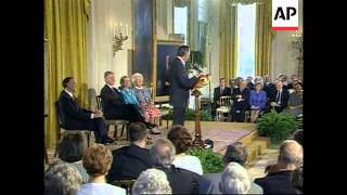 USA: WASHINGTON: FORMER PRESIDENT BUSH UNVEILS PORTRAIT