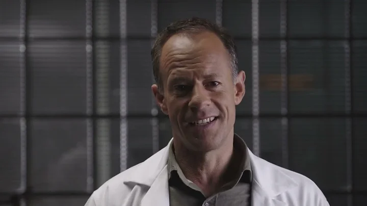 All-glass 10” video intercom vs. Hockey 🏒  | 2N IP Style under heavy endurance testing | 15 sec