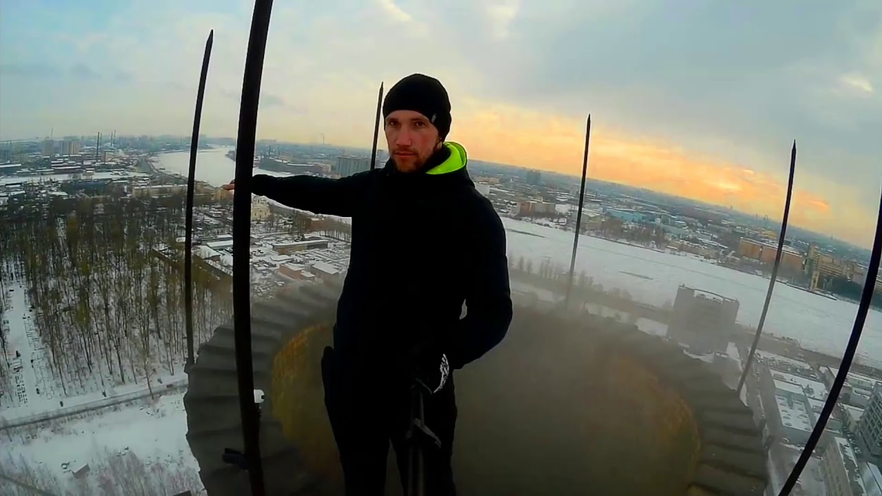 Залез на трубу Котельной с видом На Неву - YouTube