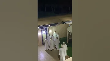 تقدم صوب ابوها وقال 