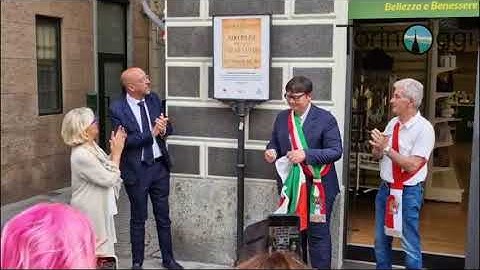 Scoperta la targa per celebrare i 120 anni del brevetto dei Nocciolini di Chivasso
