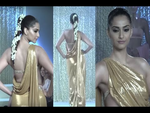 Sonam Kapoor's HOT Ramp Walk | Pernia Qureshi’s Fashion Show