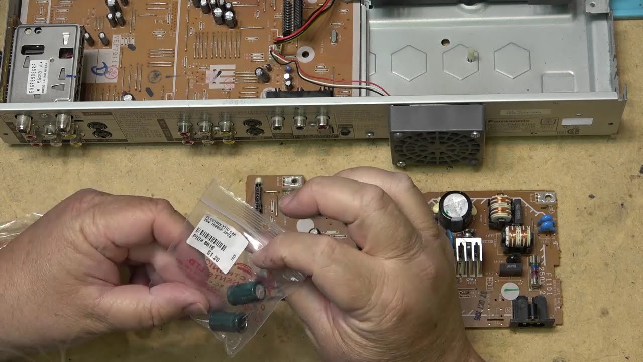 Panasonic DMR EH50 DVD HDD Recorder is totally dead - YouTube