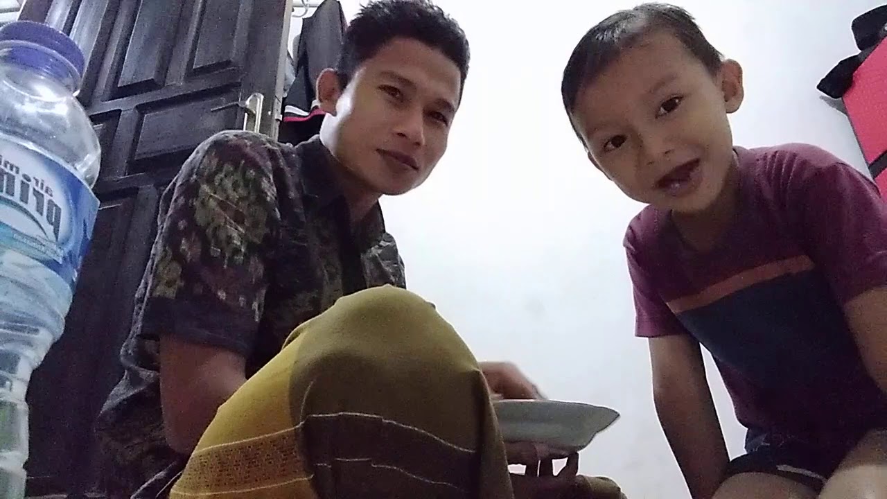 Belajar menjadi ibu sekaligus ayah buat  anak  YouTube