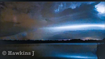 Dangerous storm lights up over water. | May 16 2024