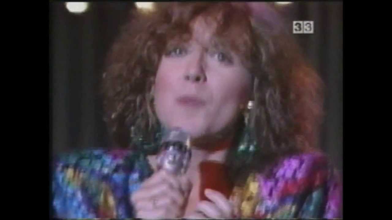 Guillermina Motta canta  No us caséssiu pas, noietes (1985)