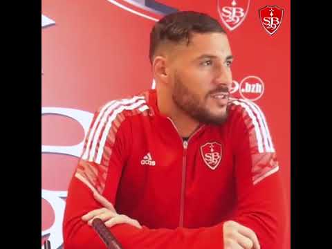 شاهدوا ندوة صحفية نتاع يوسف بلايلي اليوم مع الصحافة الفرنسية 