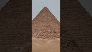 The Pyramids of Giza- Travel Guide short