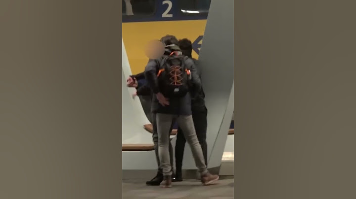 Zakkenroller in de houdgreep en aangehouden door Undercover politie in Arnhem!!!