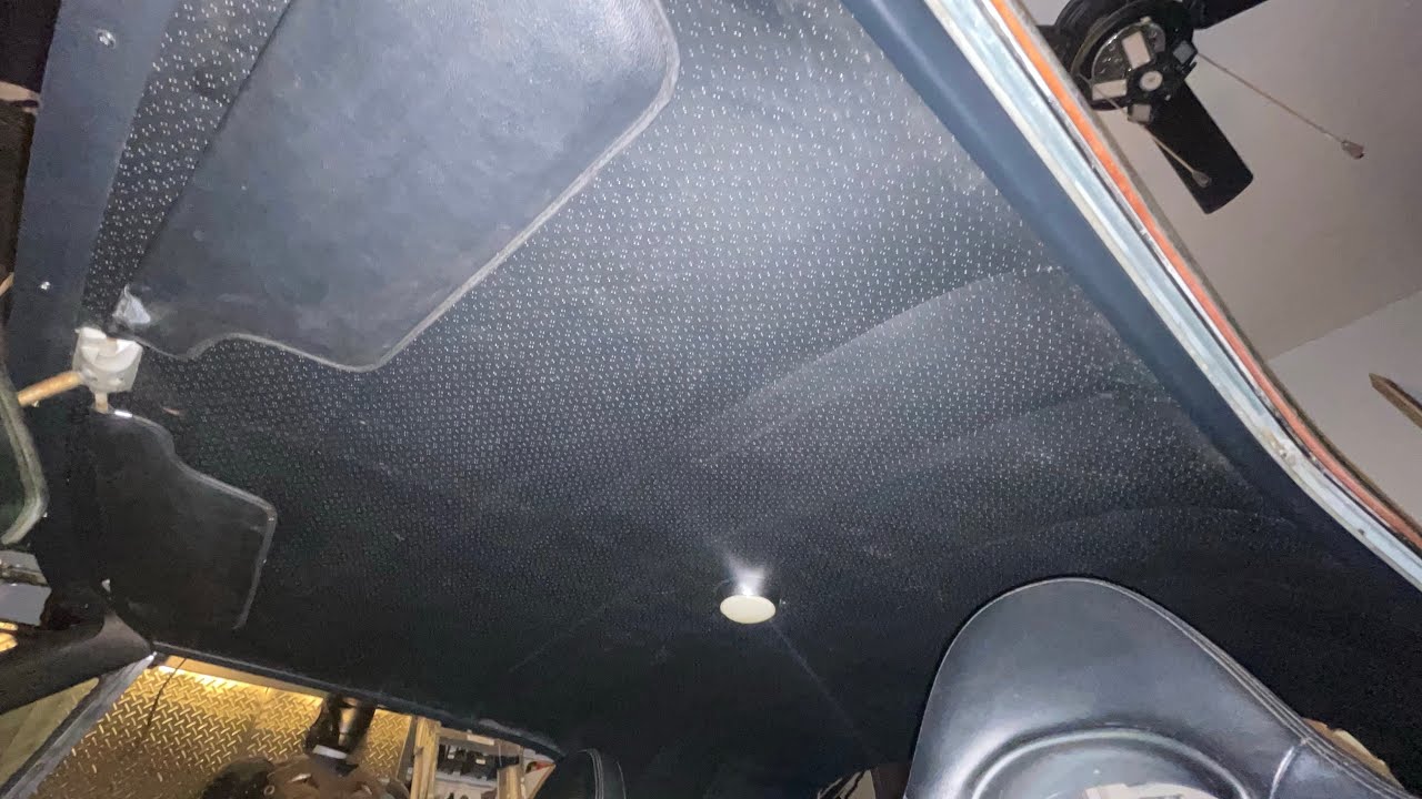 69 Charger roof rail garnish mouldings installation