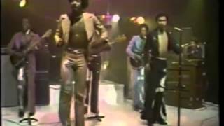 Video thumbnail of "HEATWAVE / The Groove Line   1978"