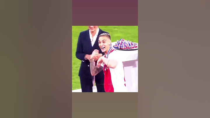 Who's here & excited for the linkup between Mazraoui & Antony at Old Trafford! 😍🤭