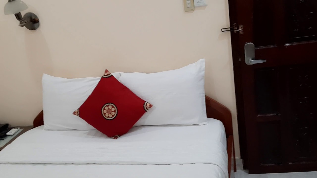 nhà nghỉ ở quận 1 Update 2022 P.102 - 390K/Ngày - Khách Sạn Hạnh Phúc - 265 Nguyễn Trãi Quận 1 TPHCM: 1 Giường 1-2 Người Ở.