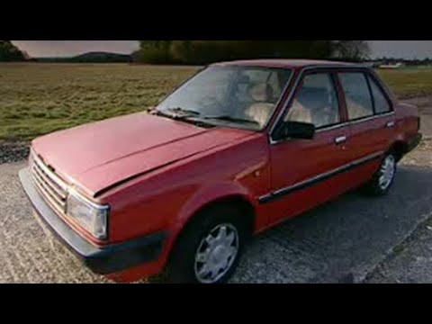 Top Gear - Richard Hammond toasts Nissan with a je...
