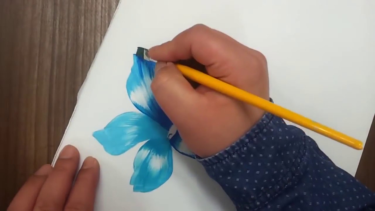 HOW TO PAINT A FLOWER !! - YouTube