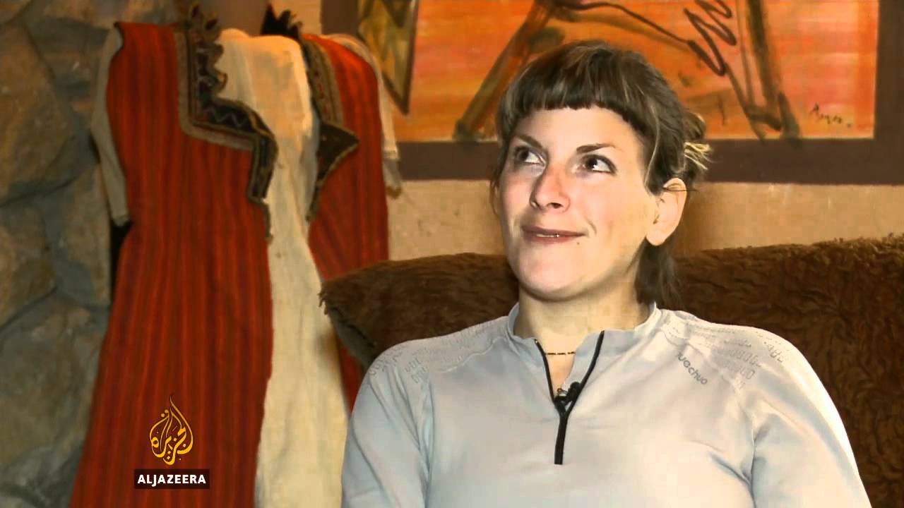 زوجان مقدونيان يطمحان لتسلق جبل إيفرست - قناة الجزيرة البلقان