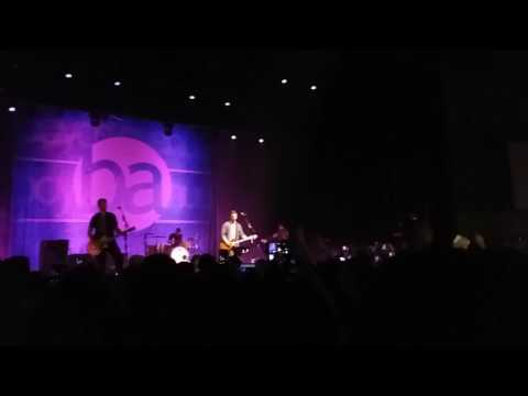 Boyce Avenue - Use Somebody (Live) @ Rio de Janeiro, 10/06