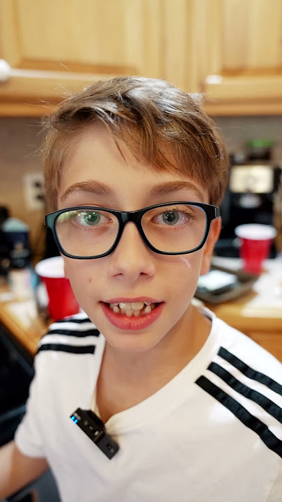 9 Year Old VS Dad Burger 🍔