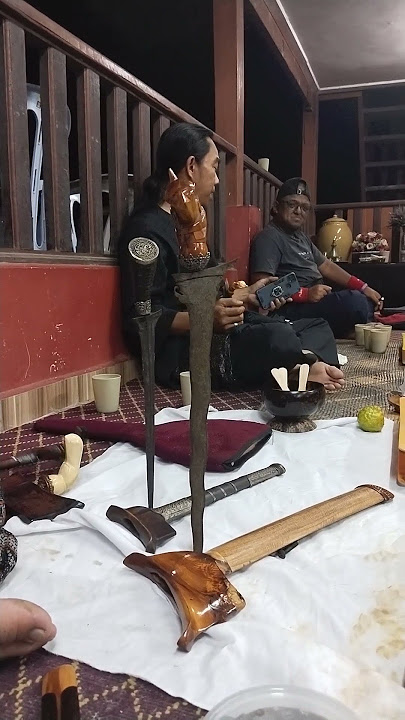 Titik daya keseimbangan bilah keris hasil tukang pandai besi Alam Melayu #pokjamaynang #cucikeris