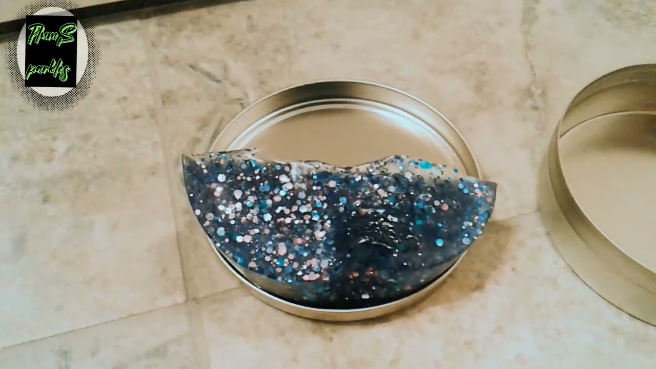 Playing With Crazy Aarons Mermaid Thinking Putty 🧜‍♀️