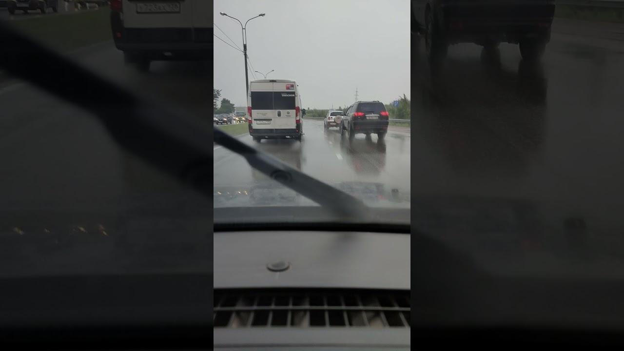 Нива мокрый асфальт