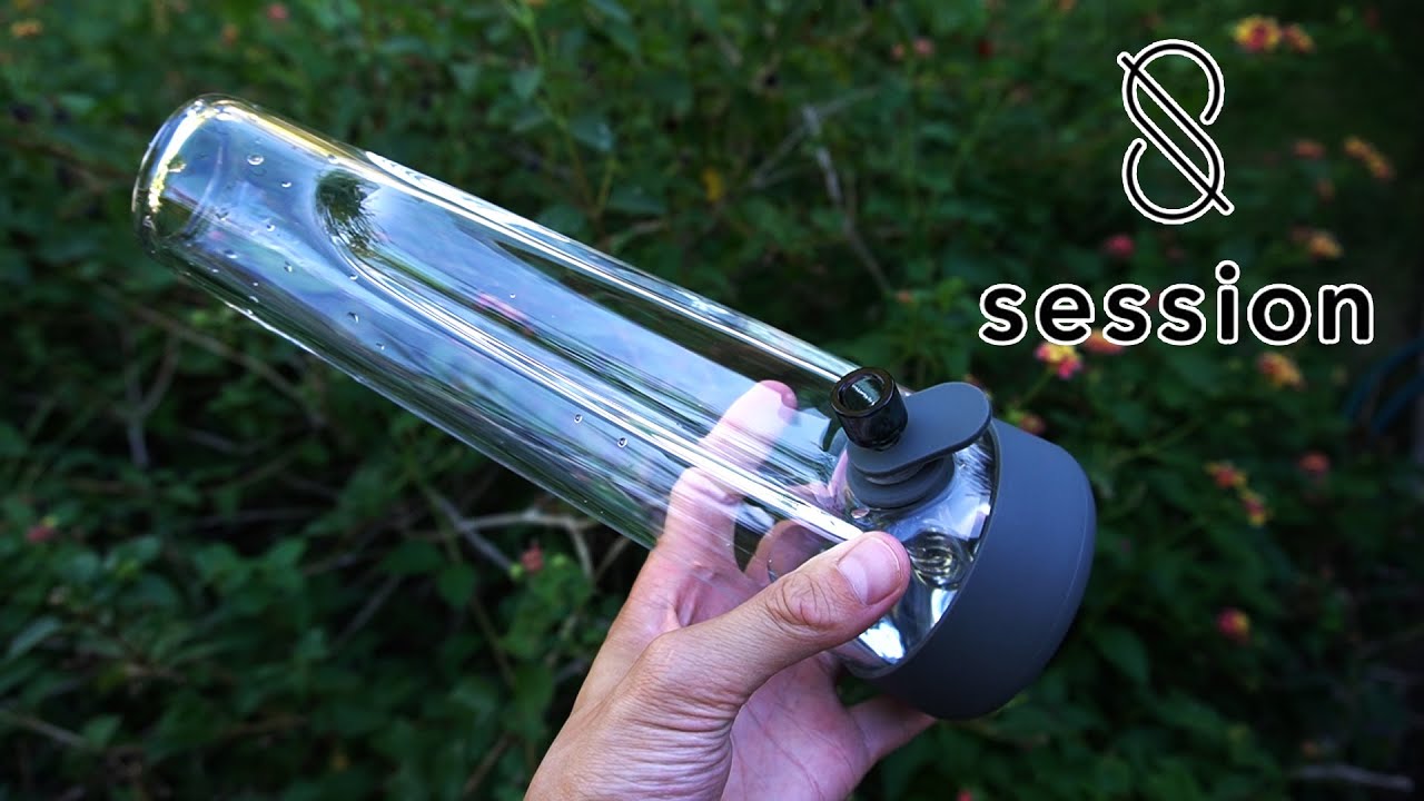 The SESSION GOODS BONG is CLASSY