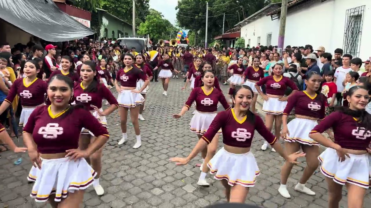 Colegio Salarrué Sonsonate Desfile correo de Nahulingo 2025 Bad Bunny - Baile Inolvidable