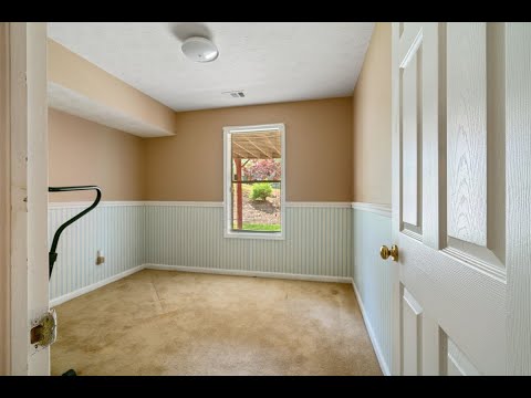 1352 Huntington Place Circle, Lithonia, GA home video tour