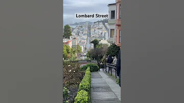Explore the iconic Lombard Street.its famous hairpin turns, vibrant gardens, and stunning city views