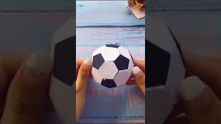 كيفية صنع كرة قدم صغيرة وجميلة من الورق المقوى سهلة