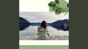 Pulsating Backdrops for Summer Wellness