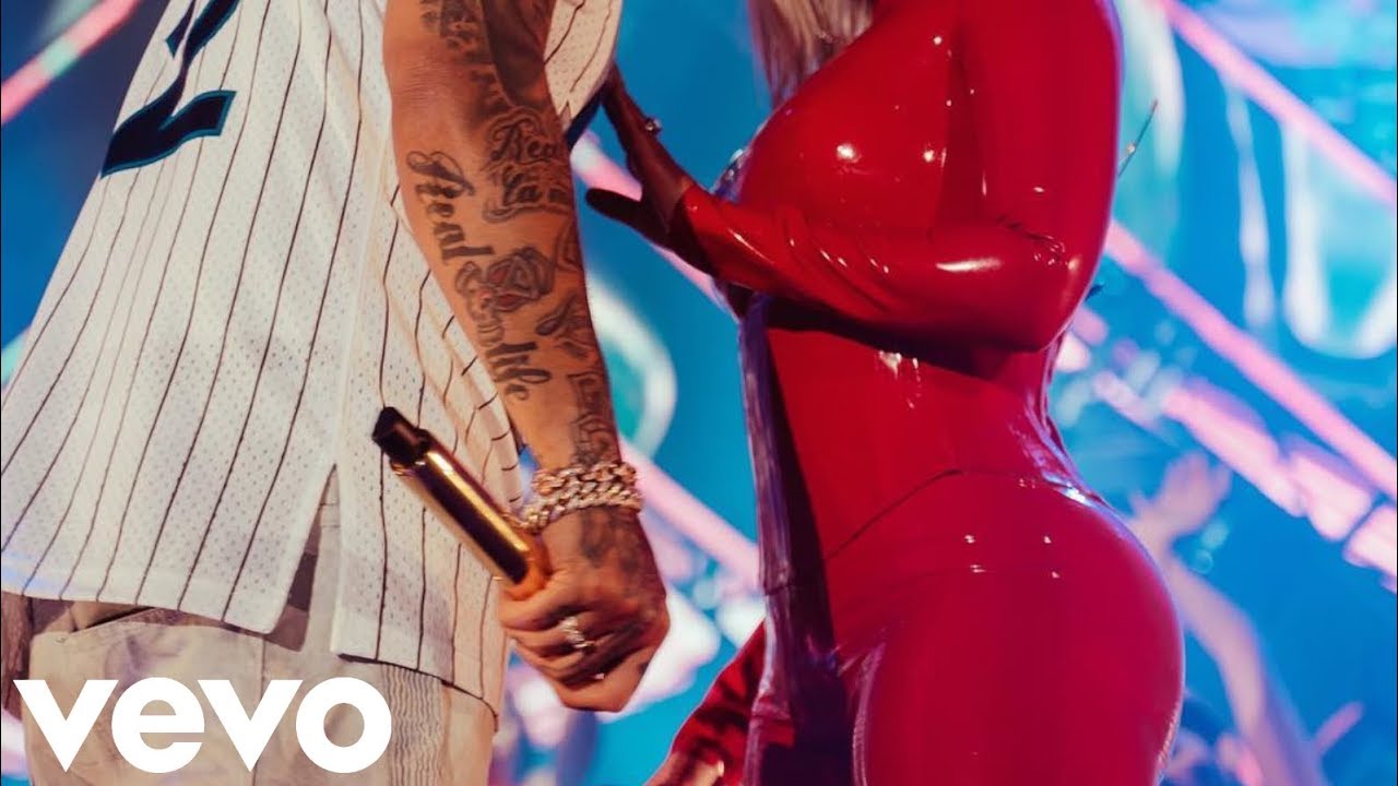 Karol G Secreto Anuel Aa Mi Cama En Vivo Youtube