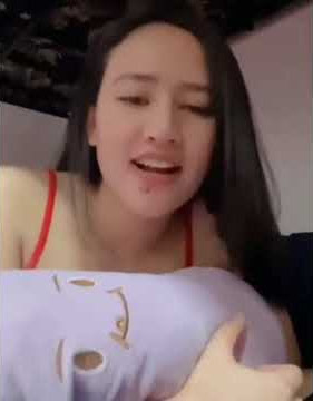 Desahan tante cantik suara & body bikin........