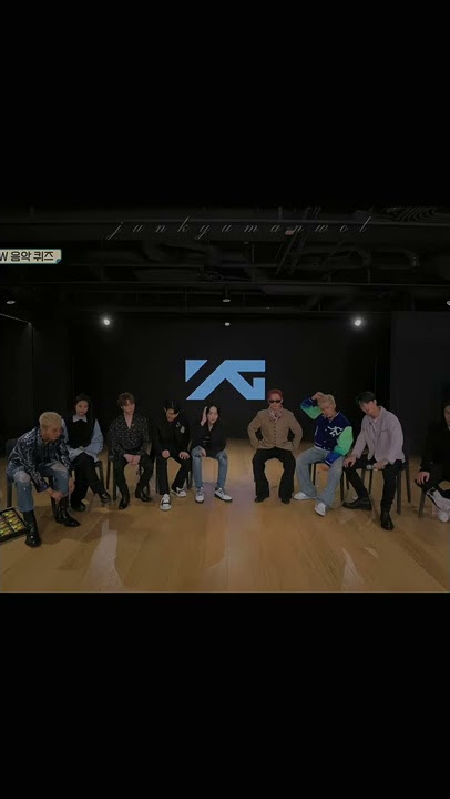 Jennie dancing on Treasure's song 'I Love You' #kpop #junkyumanwol #jennie #treasure_yg #blackpink