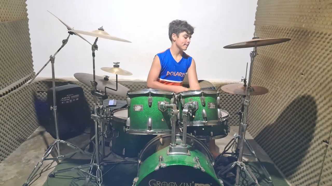 Aluno Samuel dando início na música 🎶 🎶 Boa Obra 🥁🥁