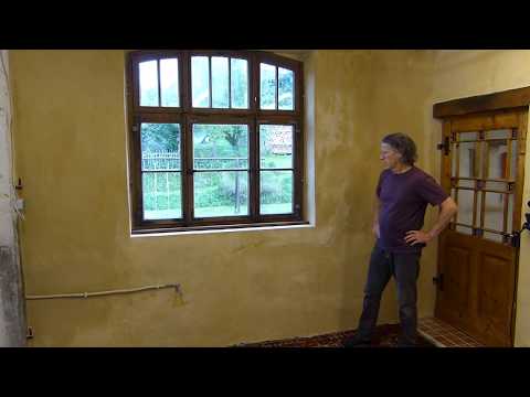 Video: Restoration Plasters In The Old Building