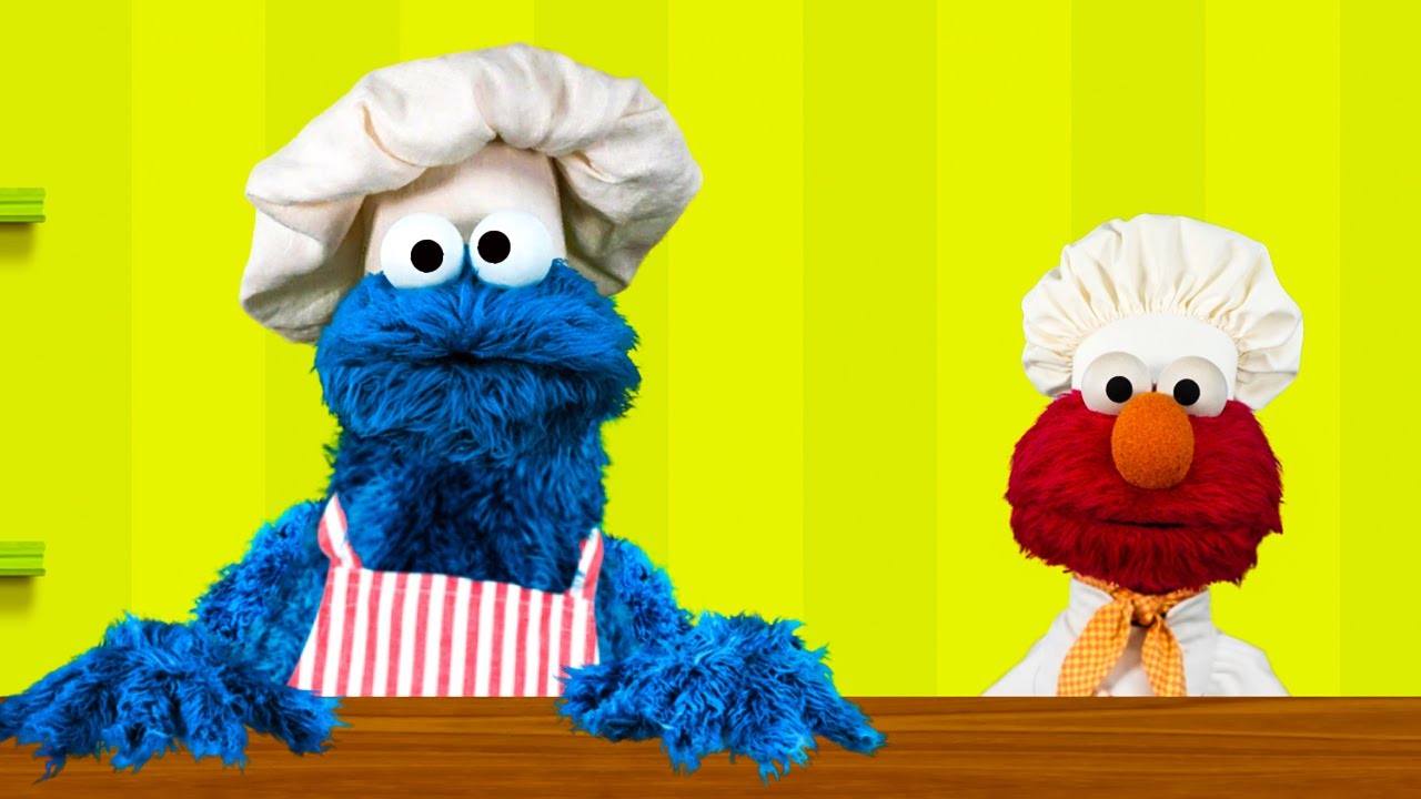 Street Kitchen - Cookie Monster & Elmo make Cookies! - Kids Videos HD - YouTube