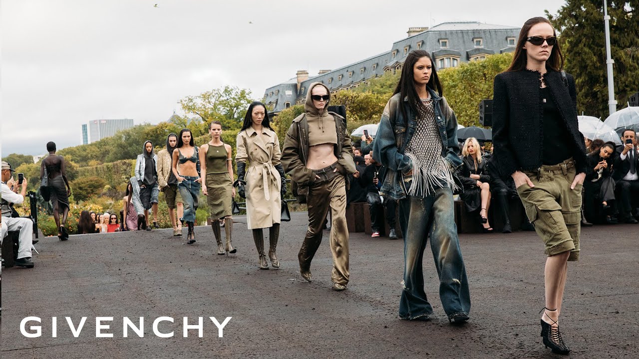 GIVENCHY | Women’s Spring Summer 2023 RTW Show