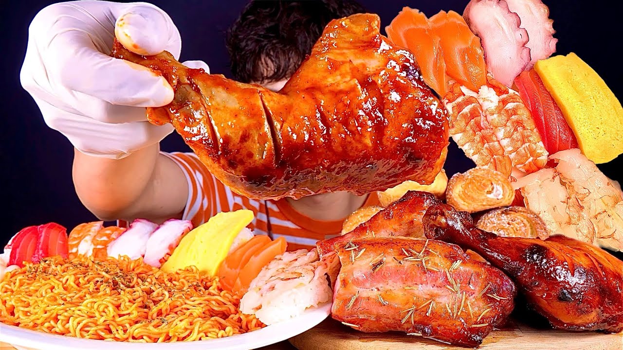 ASMR 트레이더스 즉석식품 통훈제삼겹 통훈제닭다리 쫄면 모둠초밥 먹방 Smoked Chicken With Smoked Pork Sushi Spicy Noodles MuKBang!