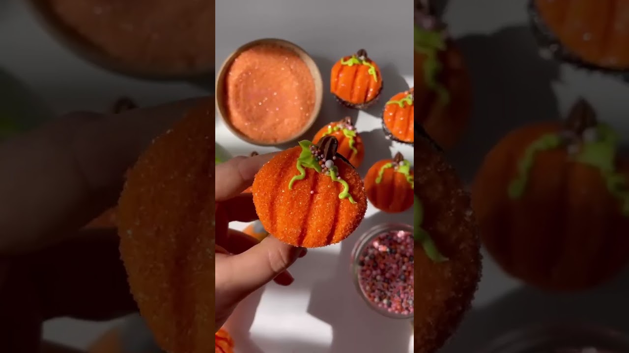 How to Use Chopsticks to Make Pumpkin Cupcakes